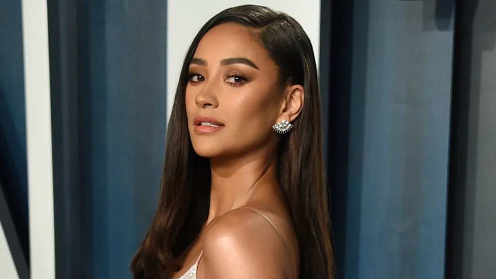 Shay Mitchell Net Worth